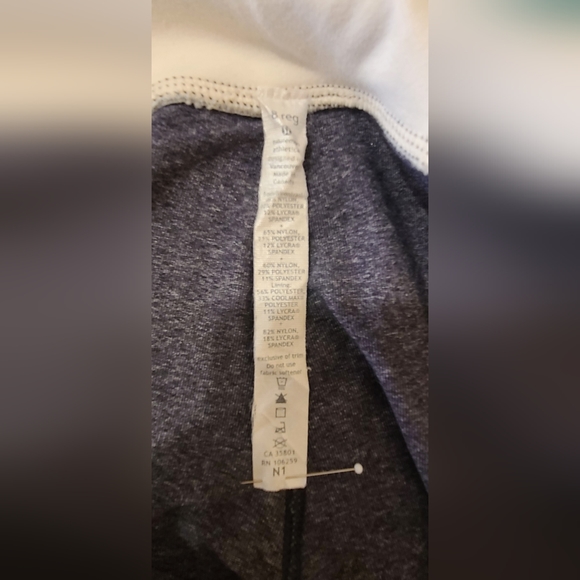Lululemon yoga pants - Picture 2 of 2